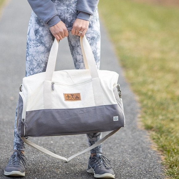 Barbell Babes Handbags - 🆕 Barbell Babes Canvas Duffle Gym Bag